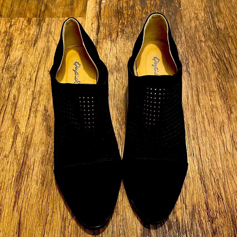 Qupid Black Booties. Size 7.